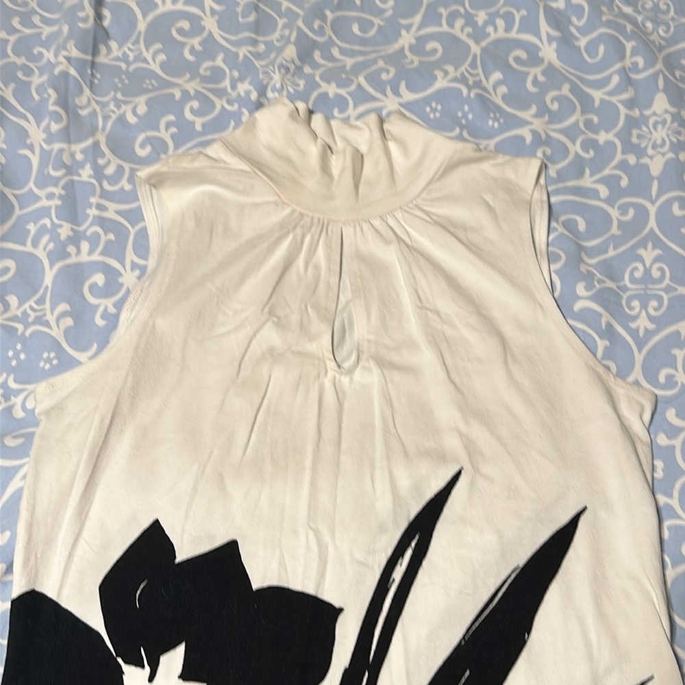 Sleeveless top